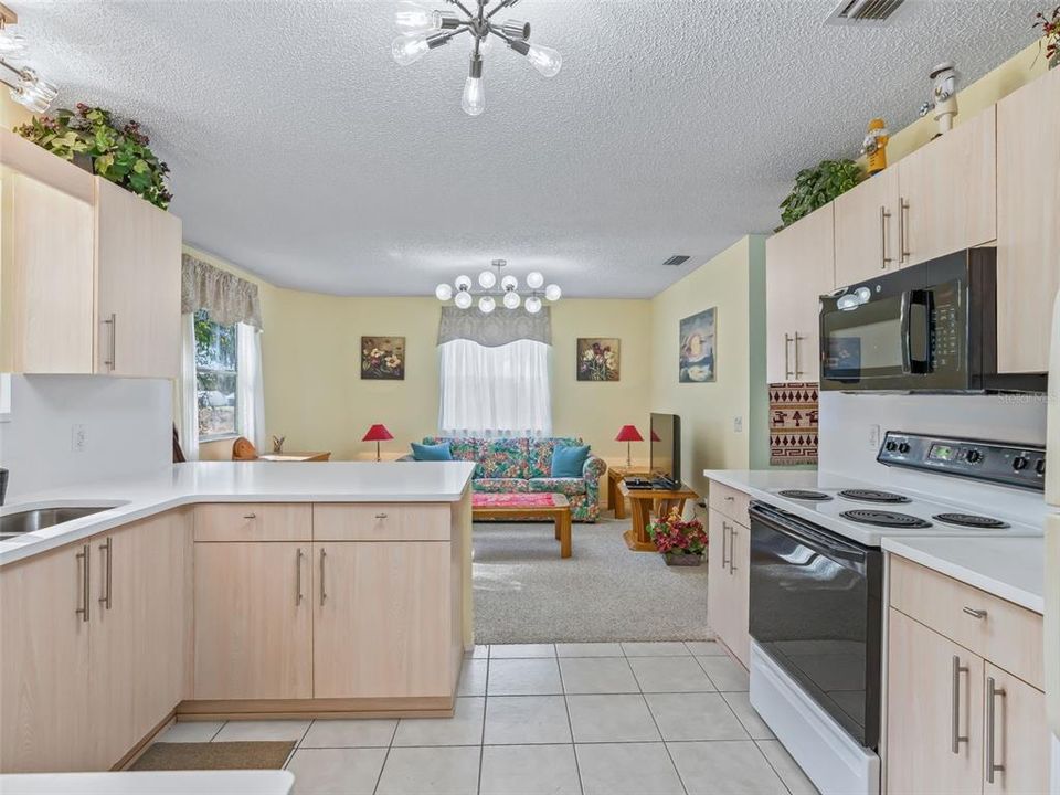 En Venta: $309,000 (2 camas, 2 baños, 1360 Pies cuadrados)