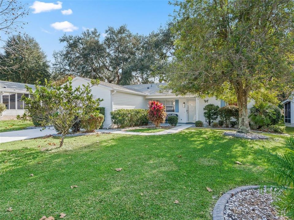 En Venta: $309,000 (2 camas, 2 baños, 1360 Pies cuadrados)