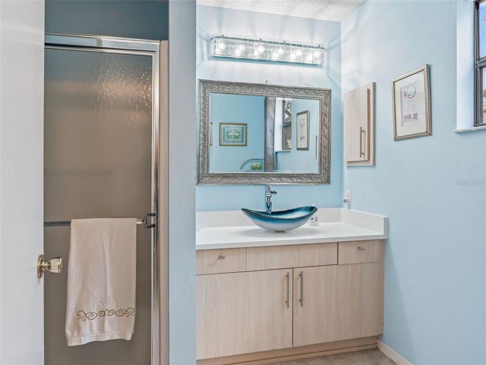 En Venta: $309,000 (2 camas, 2 baños, 1360 Pies cuadrados)