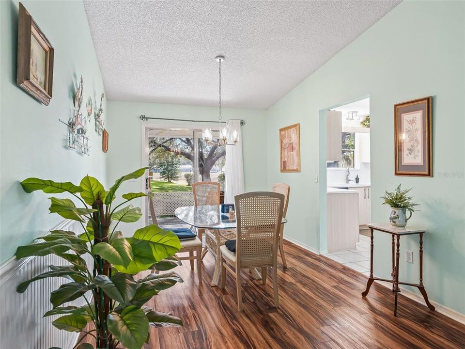 En Venta: $309,000 (2 camas, 2 baños, 1360 Pies cuadrados)