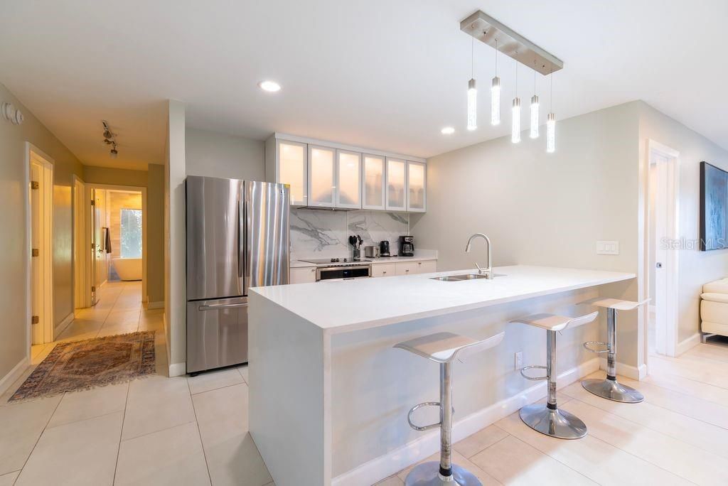 待售: $1,299,999 (5 贝兹, 3 浴室, 2589 平方英尺)