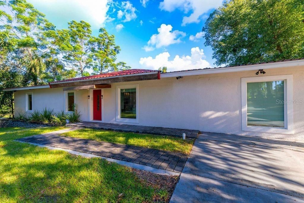 待售: $1,299,999 (5 贝兹, 3 浴室, 2589 平方英尺)