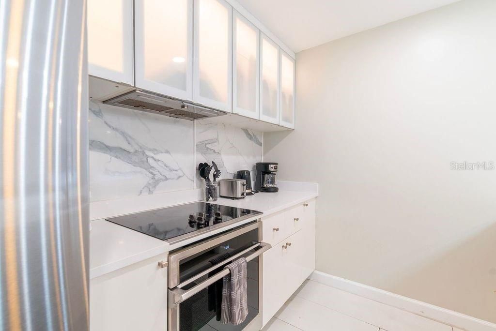 待售: $1,299,999 (5 贝兹, 3 浴室, 2589 平方英尺)