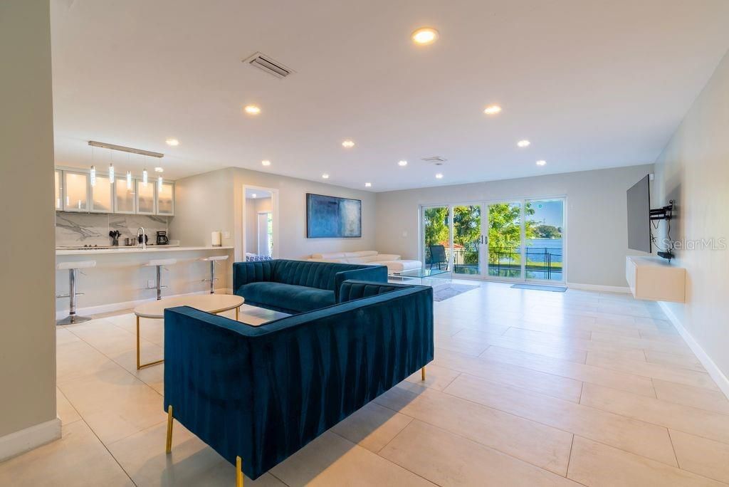 待售: $1,299,999 (5 贝兹, 3 浴室, 2589 平方英尺)