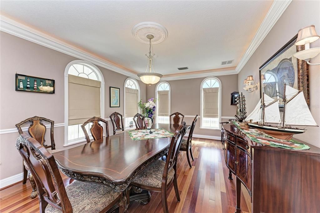 For Sale: $1,199,000 (3 beds, 3 baths, 4639 Square Feet)