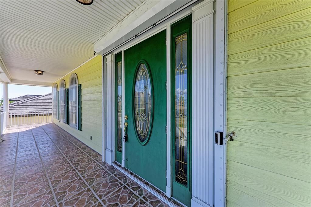 For Sale: $1,199,000 (3 beds, 3 baths, 4639 Square Feet)