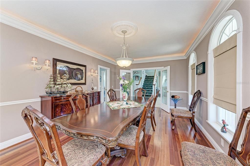 For Sale: $1,199,000 (3 beds, 3 baths, 4639 Square Feet)