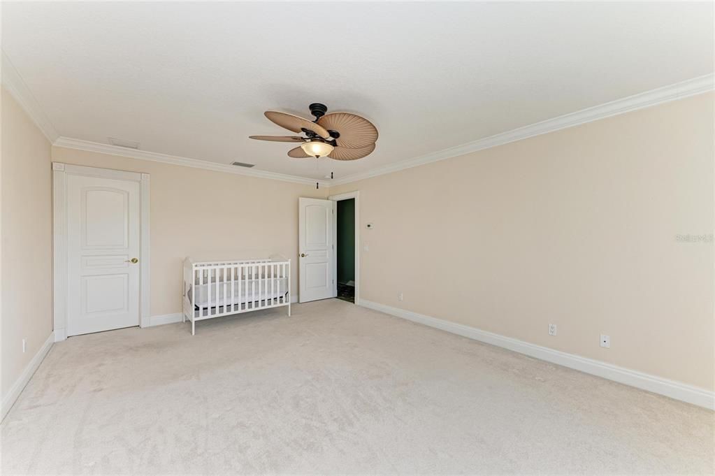 For Sale: $1,199,000 (3 beds, 3 baths, 4639 Square Feet)