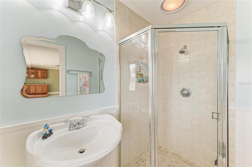 For Sale: $1,199,000 (3 beds, 3 baths, 4639 Square Feet)