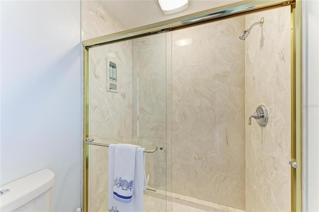 For Sale: $1,199,000 (3 beds, 3 baths, 4639 Square Feet)