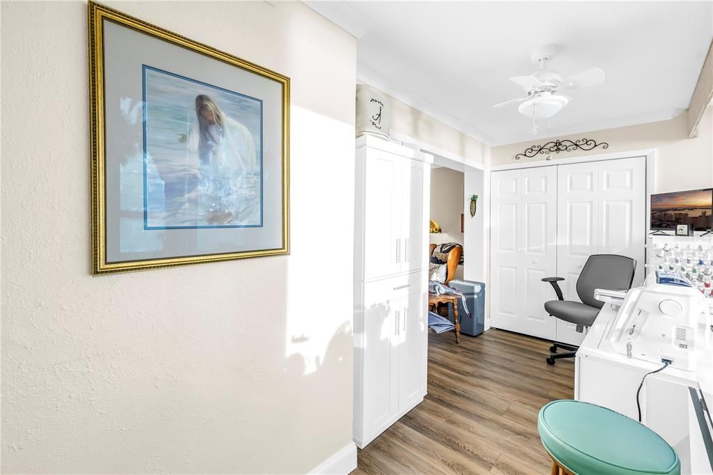 На продажу: $250,000 (2 спален, 2 ванн, 1040 Квадратных фут)