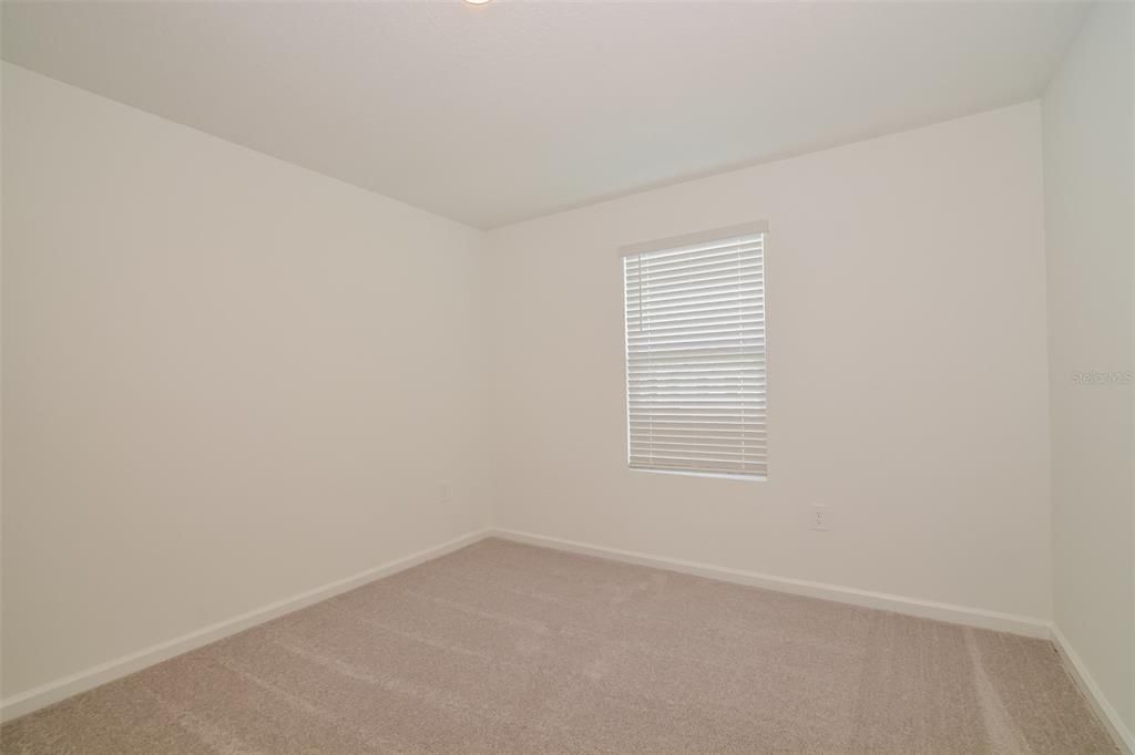 В аренду: $2,030 (5 спален, 2 ванн, 2326 Квадратных фут)