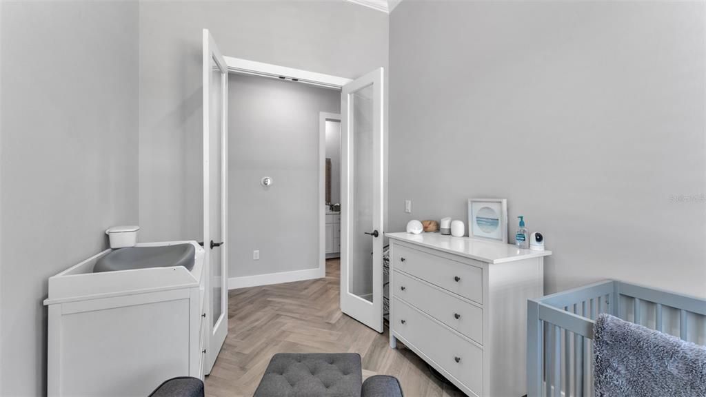 For Sale: $750,000 (4 beds, 3 baths, 2493 Square Feet)