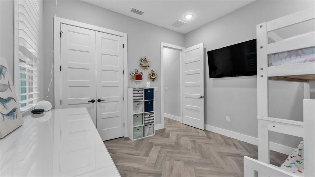 For Sale: $750,000 (4 beds, 3 baths, 2493 Square Feet)