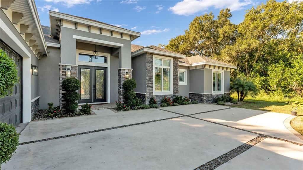 For Sale: $750,000 (4 beds, 3 baths, 2493 Square Feet)