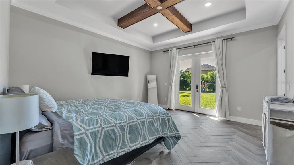 For Sale: $750,000 (4 beds, 3 baths, 2493 Square Feet)