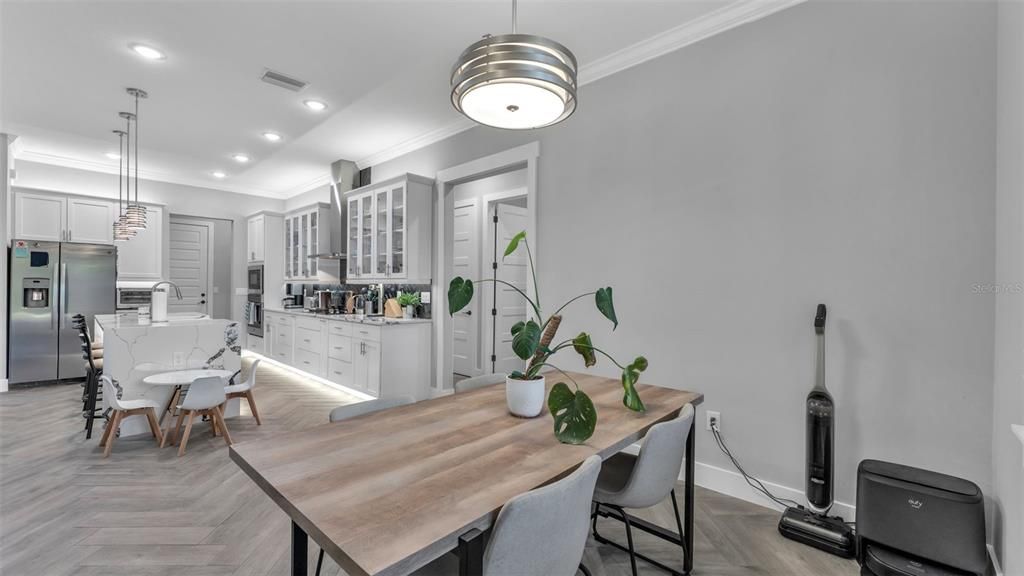 For Sale: $750,000 (4 beds, 3 baths, 2493 Square Feet)