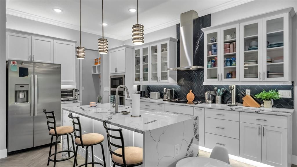 For Sale: $750,000 (4 beds, 3 baths, 2493 Square Feet)