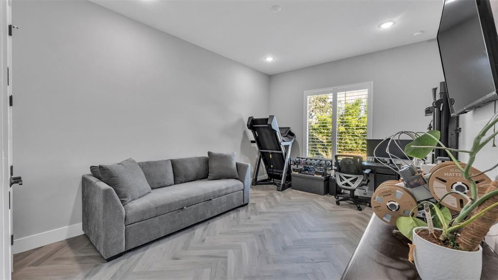 For Sale: $750,000 (4 beds, 3 baths, 2493 Square Feet)