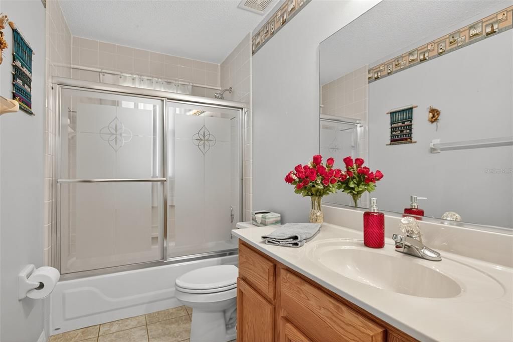 Active With Contract: $349,900 (3 beds, 2 baths, 1492 Square Feet)