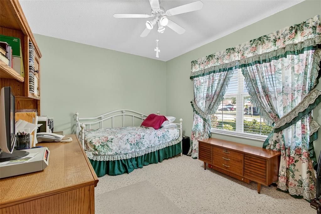 Active With Contract: $349,900 (3 beds, 2 baths, 1492 Square Feet)