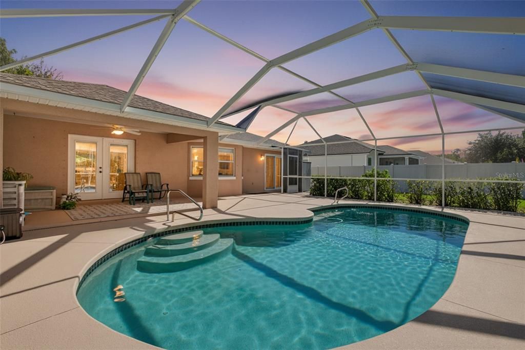 Active With Contract: $349,900 (3 beds, 2 baths, 1492 Square Feet)