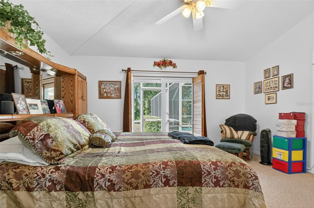 Active With Contract: $349,900 (3 beds, 2 baths, 1492 Square Feet)