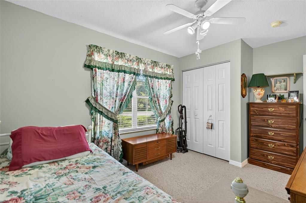 Active With Contract: $349,900 (3 beds, 2 baths, 1492 Square Feet)