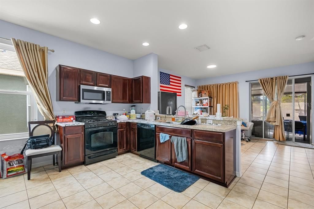 For Sale: $329,000 (3 beds, 2 baths, 1588 Square Feet)