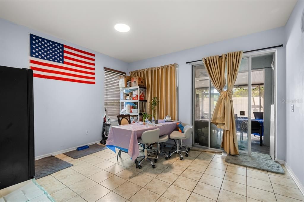 For Sale: $329,000 (3 beds, 2 baths, 1588 Square Feet)