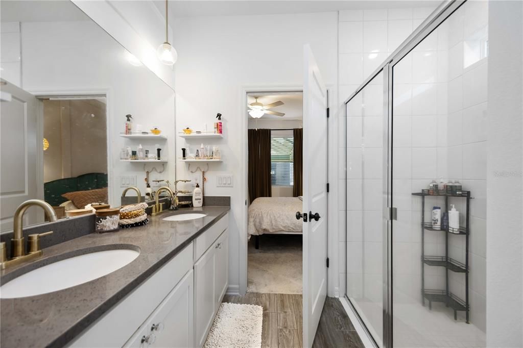 Active With Contract: $475,000 (4 beds, 2 baths, 2164 Square Feet)