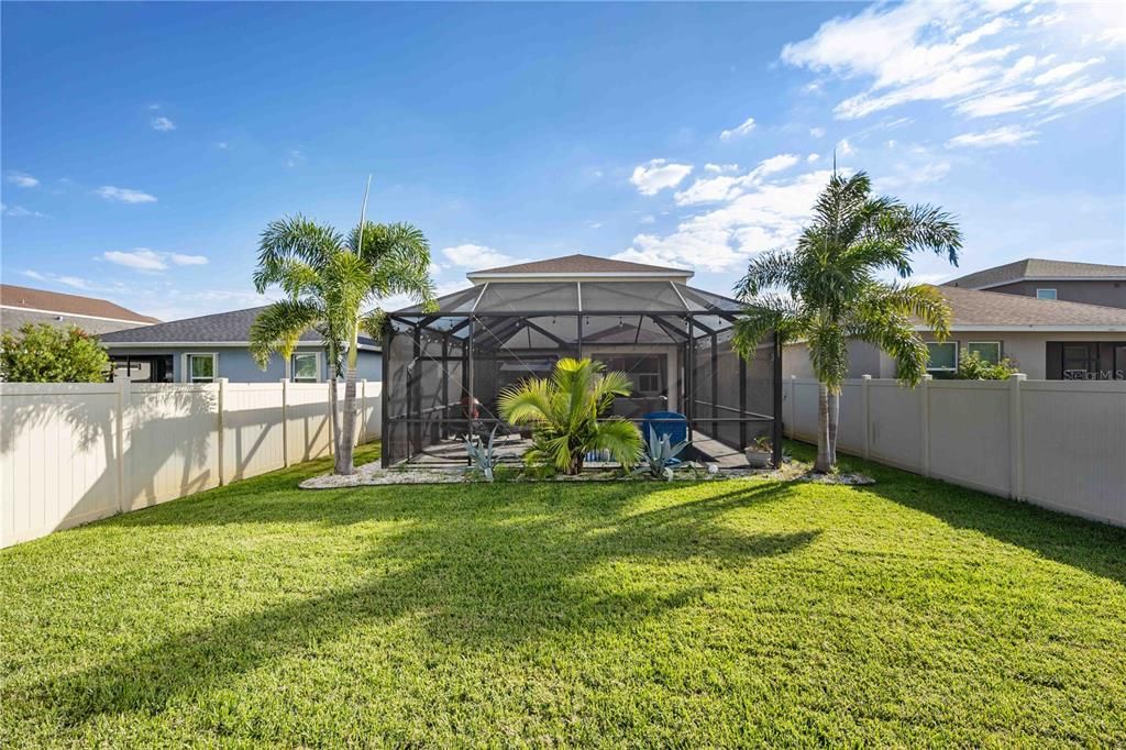 Active With Contract: $475,000 (4 beds, 2 baths, 2164 Square Feet)