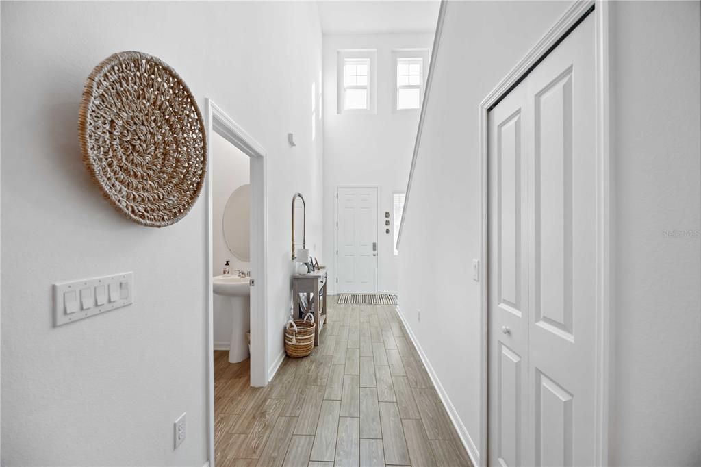 Active With Contract: $475,000 (4 beds, 2 baths, 2164 Square Feet)