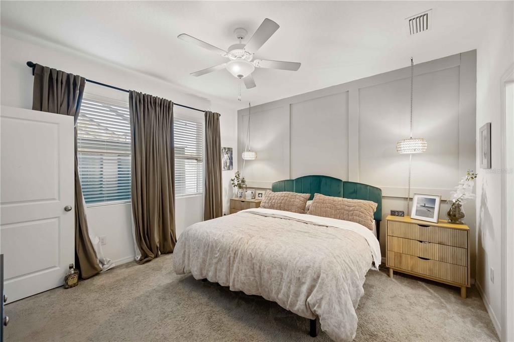 Active With Contract: $475,000 (4 beds, 2 baths, 2164 Square Feet)