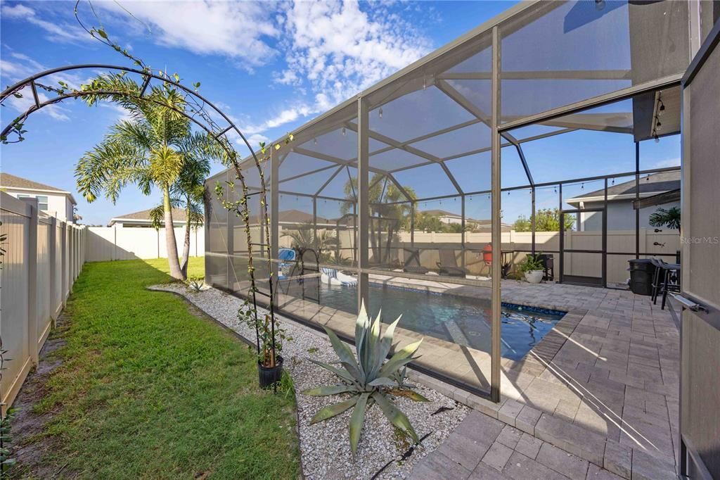 Active With Contract: $475,000 (4 beds, 2 baths, 2164 Square Feet)