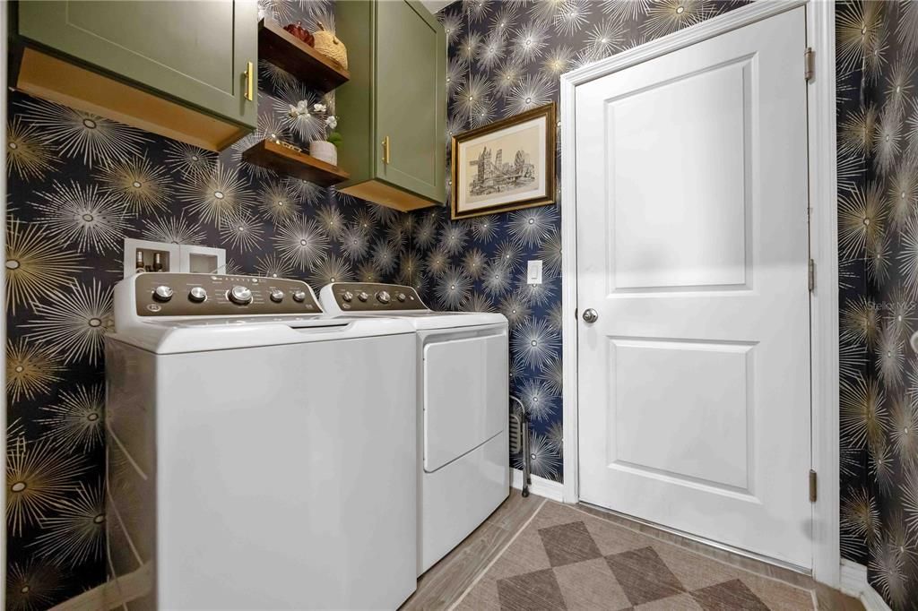 Active With Contract: $475,000 (4 beds, 2 baths, 2164 Square Feet)