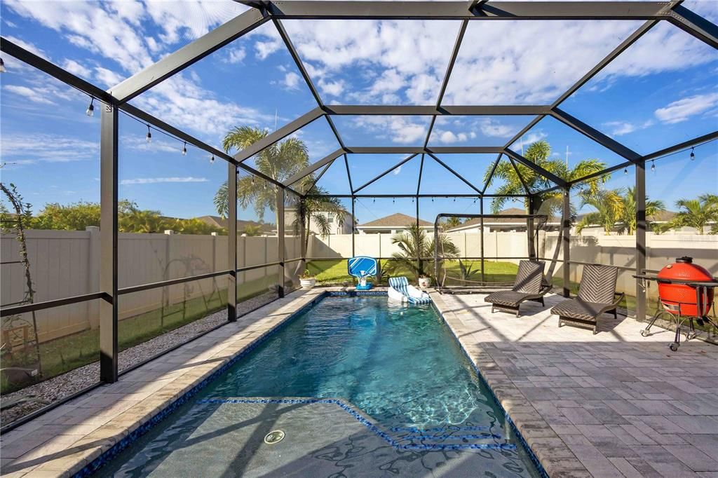 Active With Contract: $475,000 (4 beds, 2 baths, 2164 Square Feet)