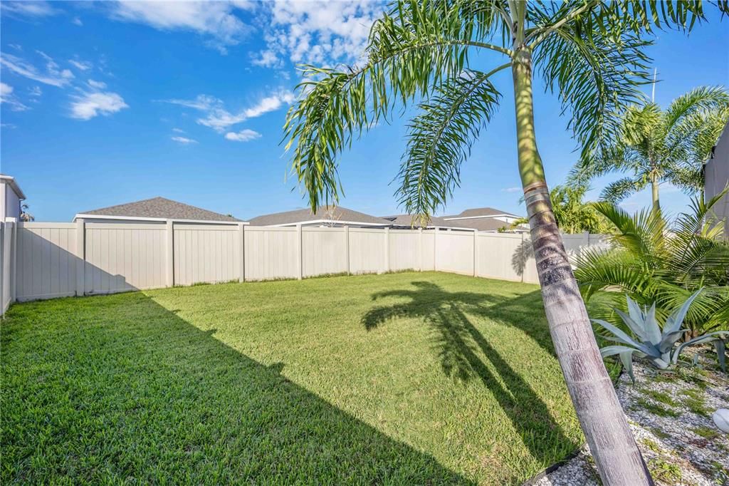 Active With Contract: $475,000 (4 beds, 2 baths, 2164 Square Feet)