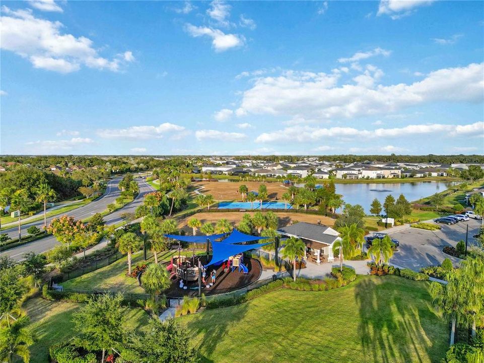 Active With Contract: $475,000 (4 beds, 2 baths, 2164 Square Feet)