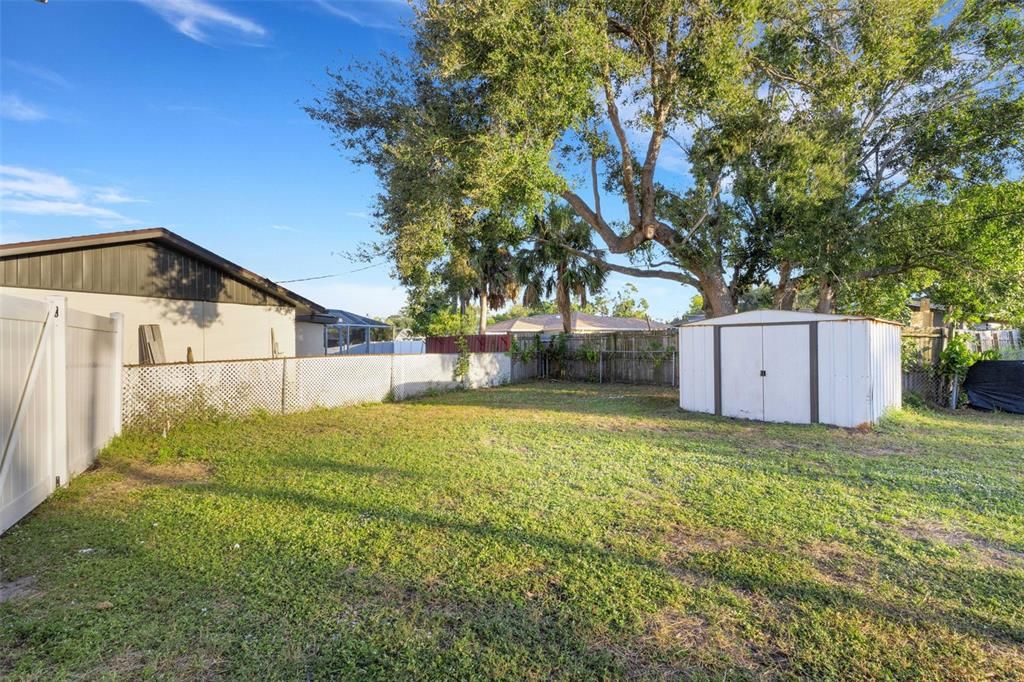 Под контрактом: $350,000 (3 спален, 2 ванн, 1239 Квадратных фут)