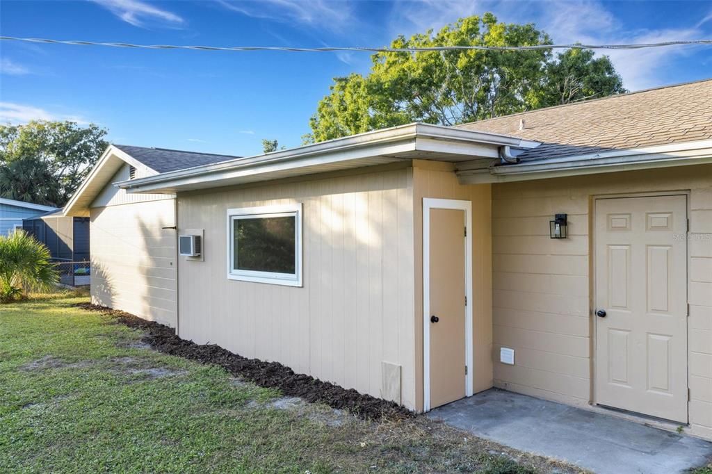 Под контрактом: $350,000 (3 спален, 2 ванн, 1239 Квадратных фут)