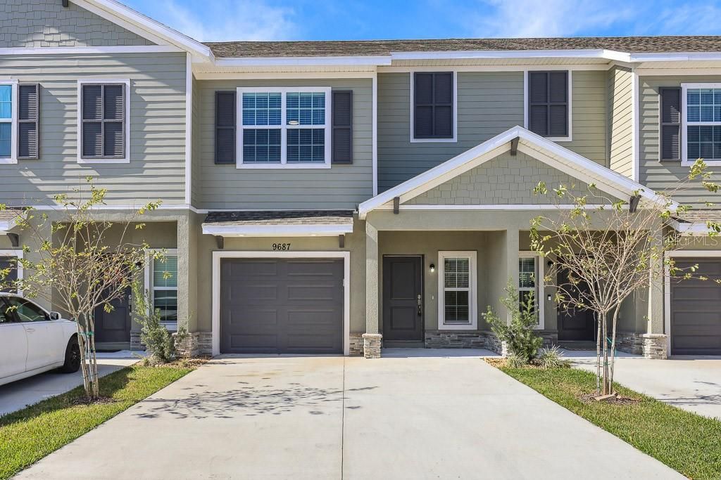 Recently Rented: $2,250 (3 beds, 2 baths, 1679 Square Feet)