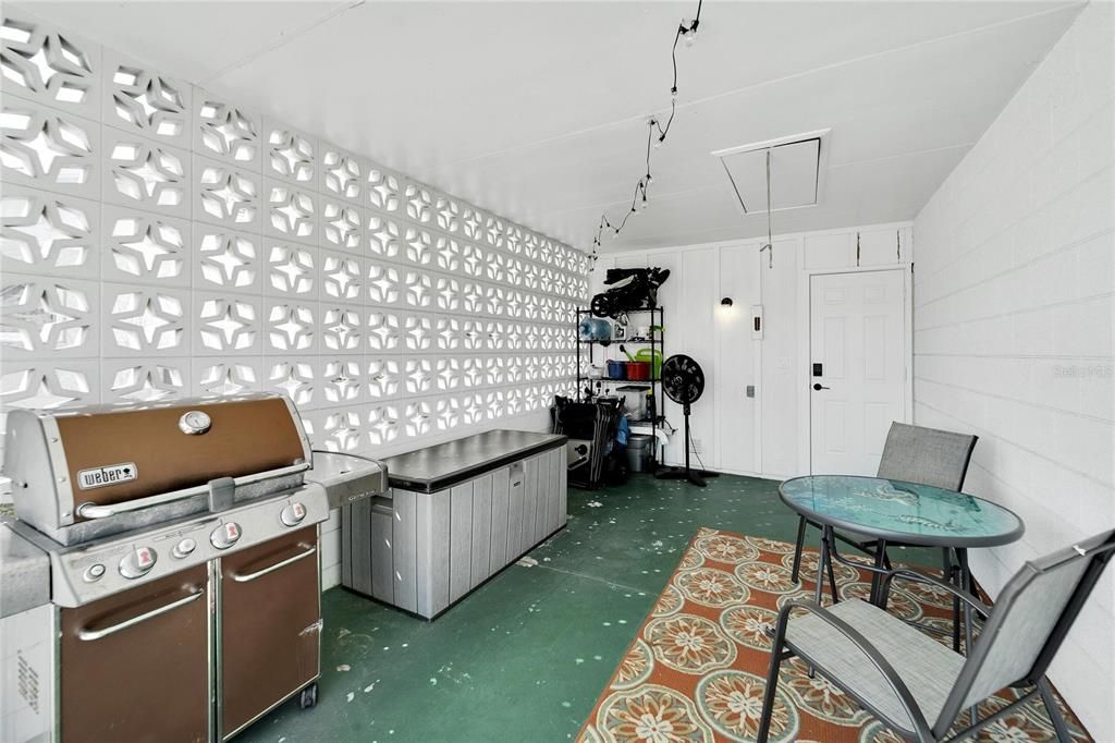 出租: $1,750 (2 贝兹, 1 浴室, 1149 平方英尺)