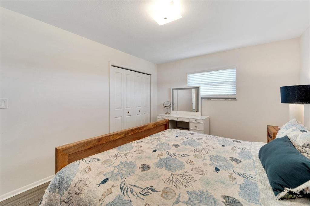 出租: $1,750 (2 贝兹, 1 浴室, 1149 平方英尺)