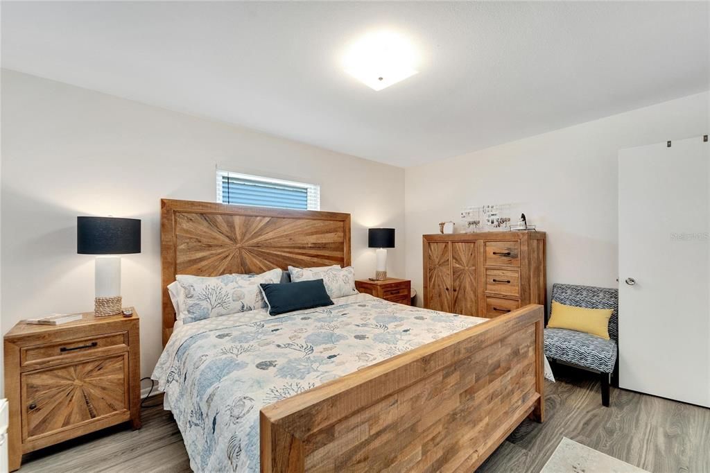 出租: $1,750 (2 贝兹, 1 浴室, 1149 平方英尺)