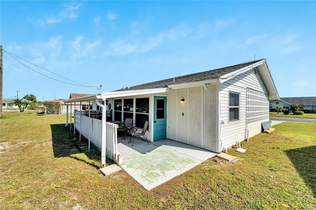 出租: $1,750 (2 贝兹, 1 浴室, 1149 平方英尺)