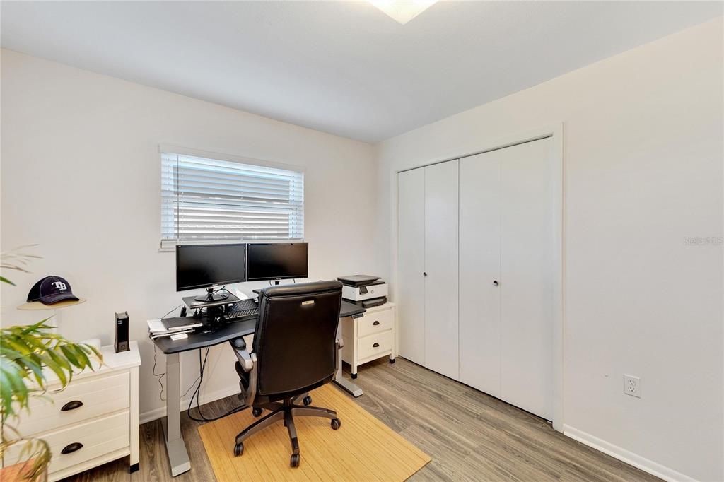 出租: $1,750 (2 贝兹, 1 浴室, 1149 平方英尺)