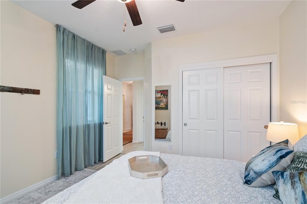 待售: $559,000 (2 贝兹, 2 浴室, 1901 平方英尺)