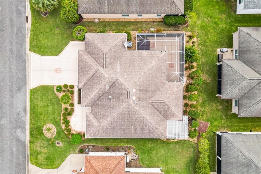 Active With Contract: $395,000 (3 beds, 2 baths, 1661 Square Feet)