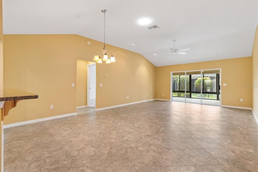 Active With Contract: $395,000 (3 beds, 2 baths, 1661 Square Feet)